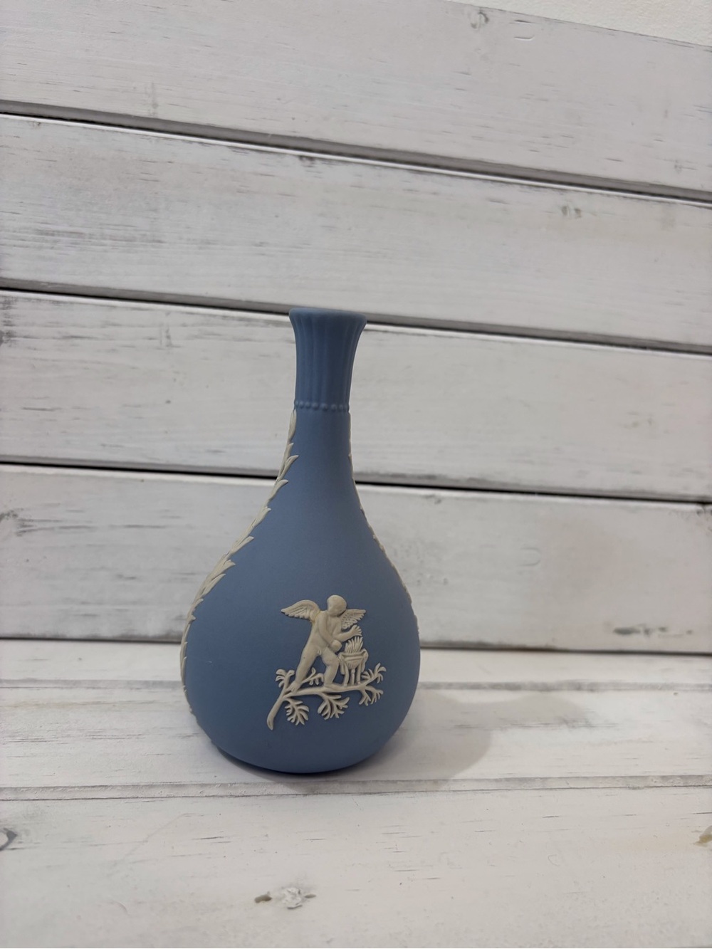 (208)Wedgwood Blue Bud Vase with Cream Relief
